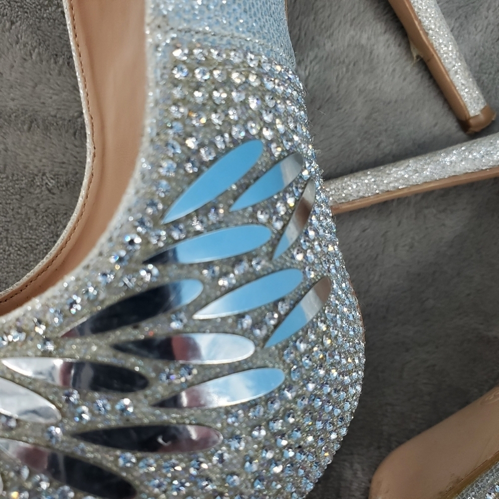 De Blossom Collection silver sparkle heels 8 - Picture 8 of 16
